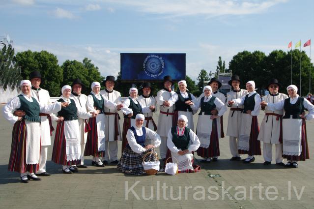 "Atvasara" Dziesmu un Deju svētkos 